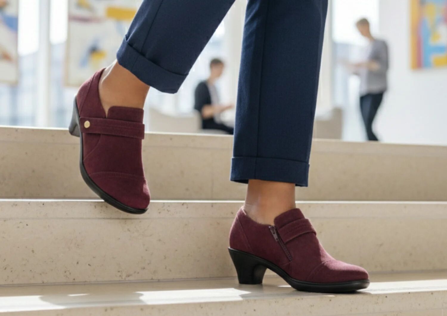 Eva – Warme Tiefe in leuchtendem Merlot