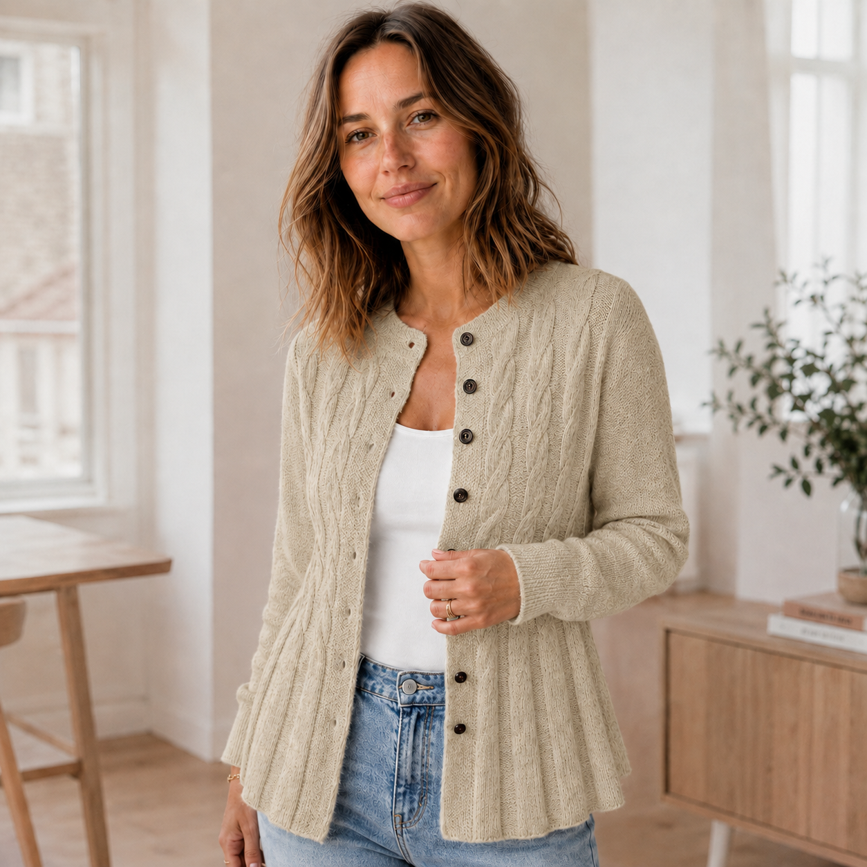 Chaqueta de Punto Mila – Cárdigan con Peplum