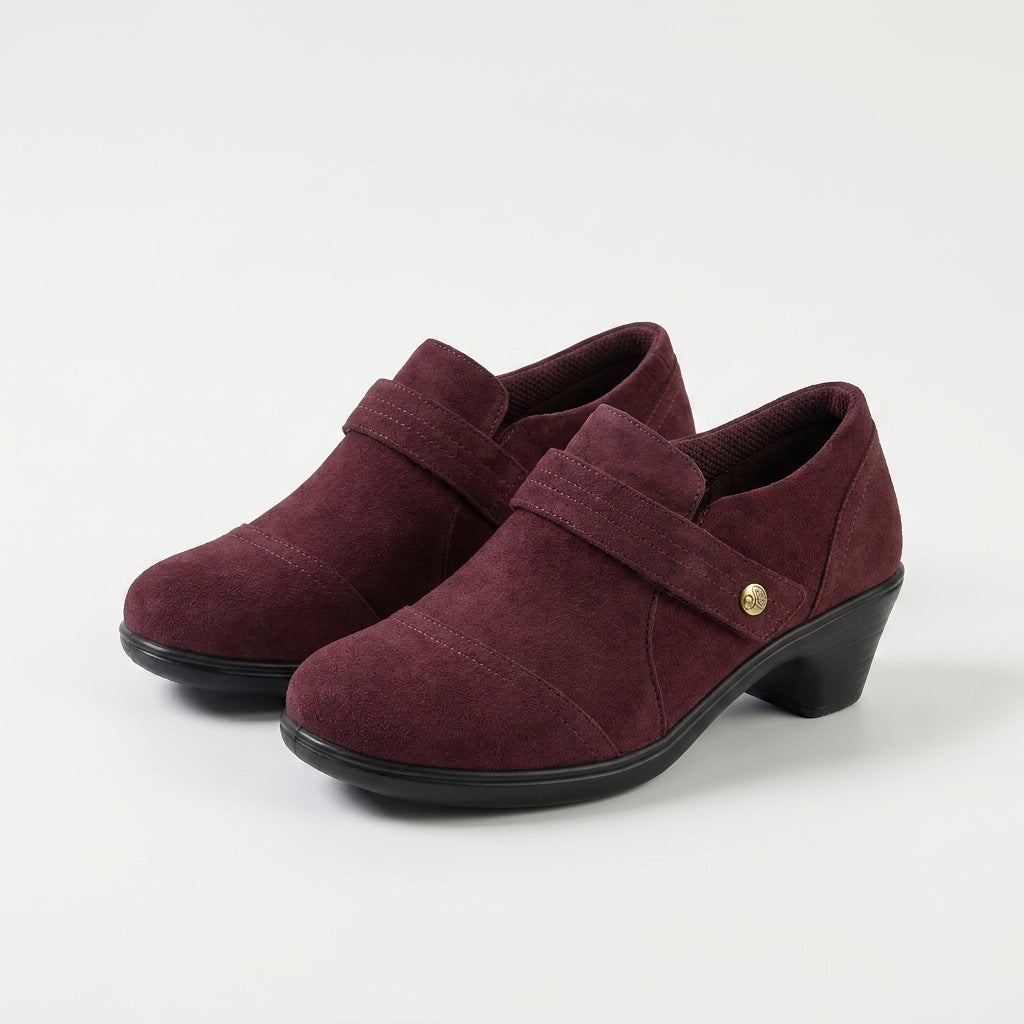 Eva – Warme Tiefe in leuchtendem Merlot